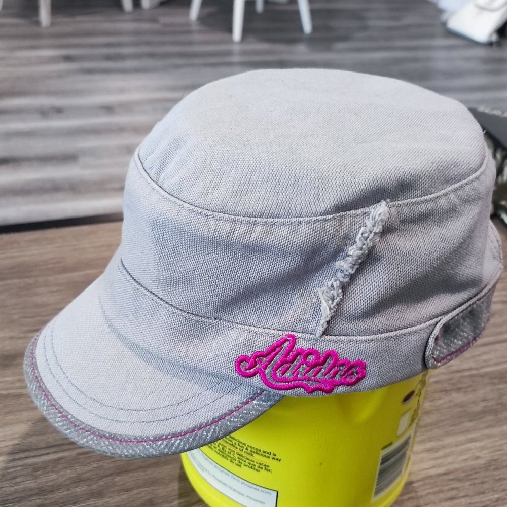 Adidas Women hat